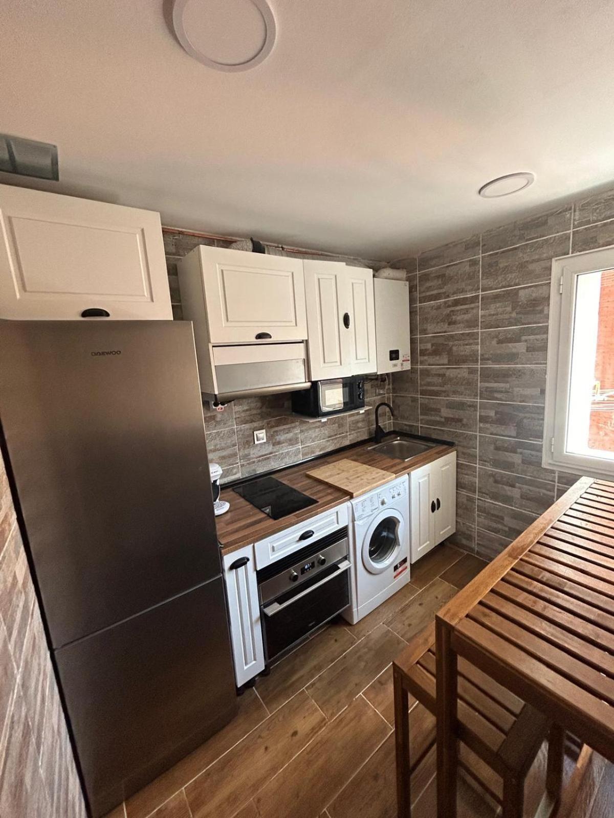 Apartamento Calera Burgo Esterno foto